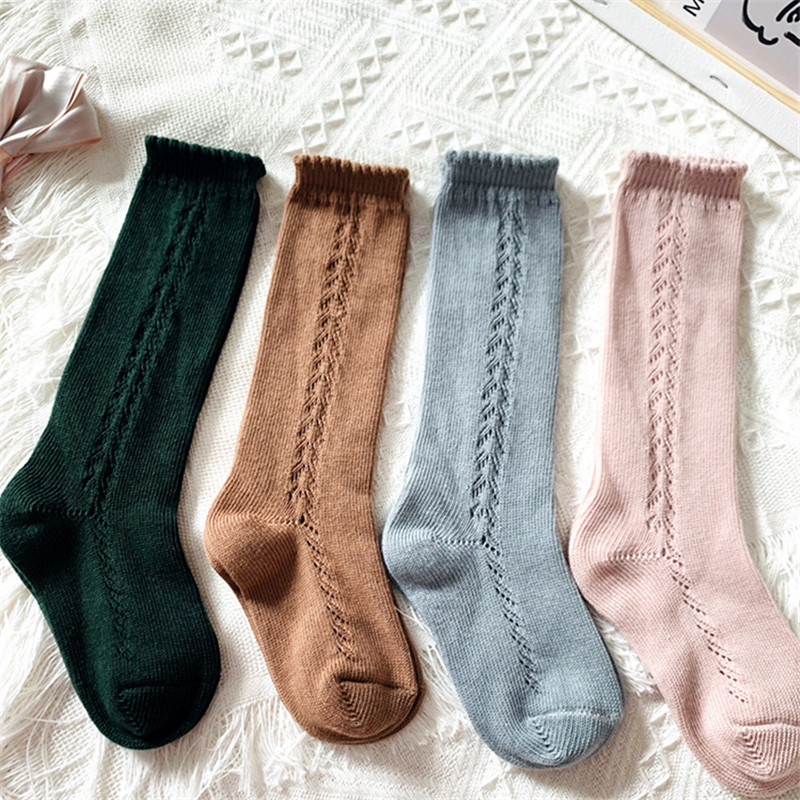 لينة لطيف الاطفال جوارب طويلة  - مراجعة Baby Sock Oximeter وسعره